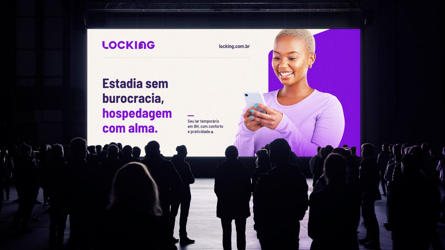 Apresentação da Locking em um telão